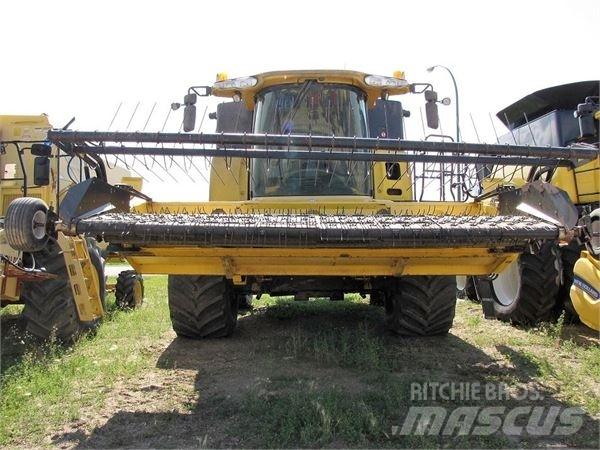 New Holland CX860 Ražas novākšanas kombaini