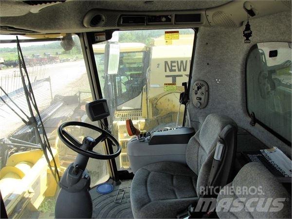 New Holland CX860 Ražas novākšanas kombaini