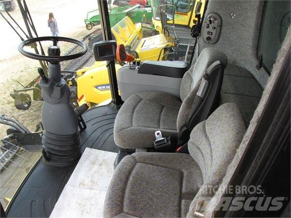 New Holland CX860 Ražas novākšanas kombaini