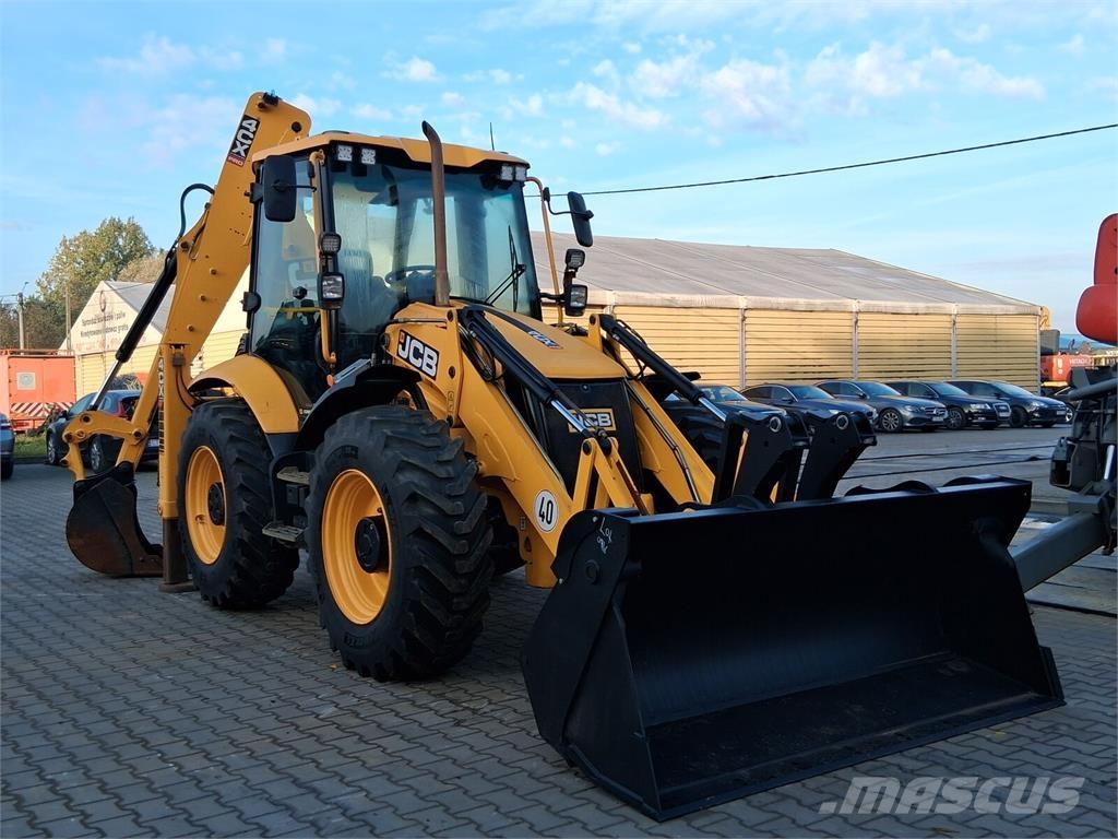 JCB 4CX Ekskavatori-iekrāvēji