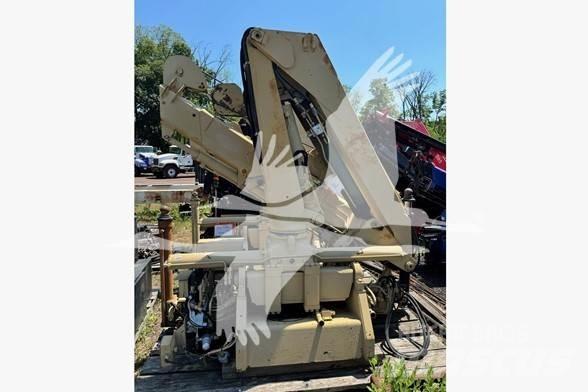 Hiab 8108-2 Kokmateriālu krāni