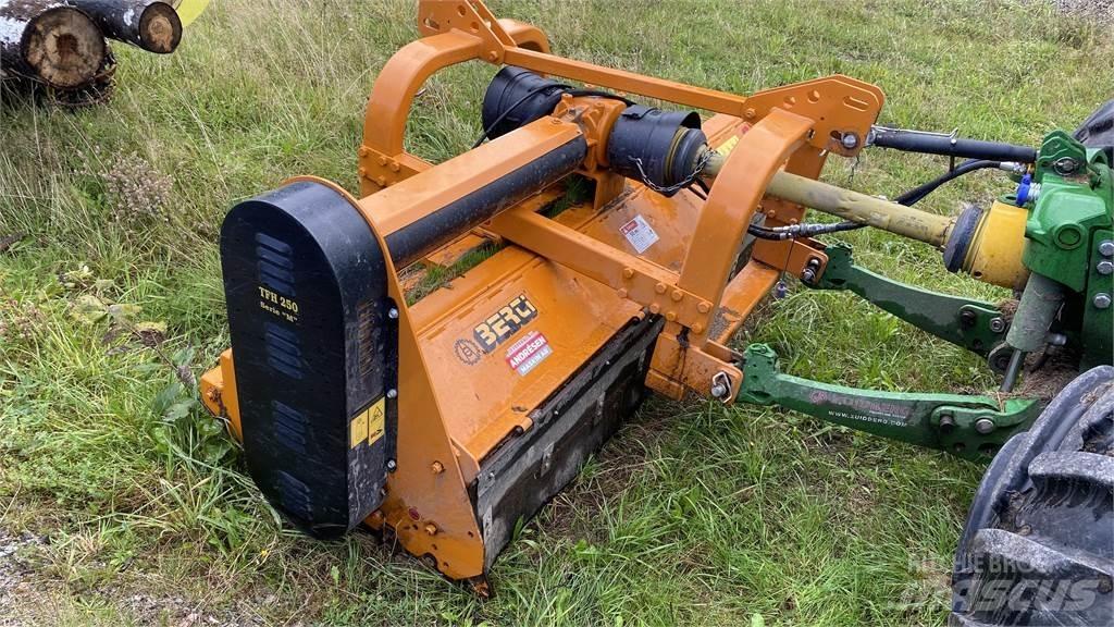 Berti TFH 250 BETESPUTS Pļaujmašīnas/pašgājēji