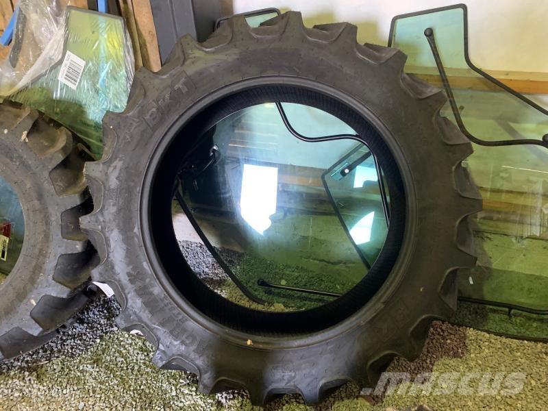 BKT Däck 340/85 R38 Riepas, riteņi un diski