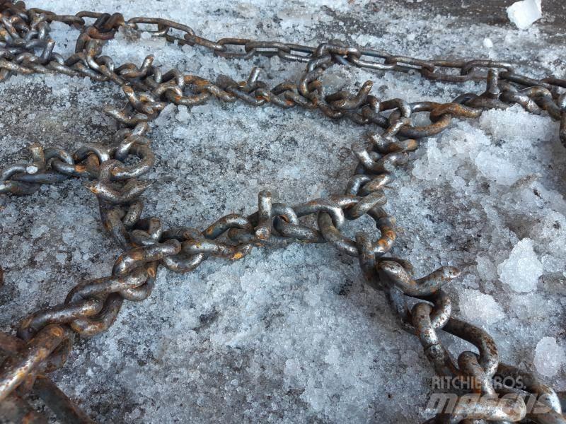  BRODDKEDJOR 13,6-36 Riepas, riteņi un diski