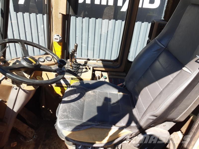 CAT IT 18B STORA BM Iekrāvēji uz riteņiem