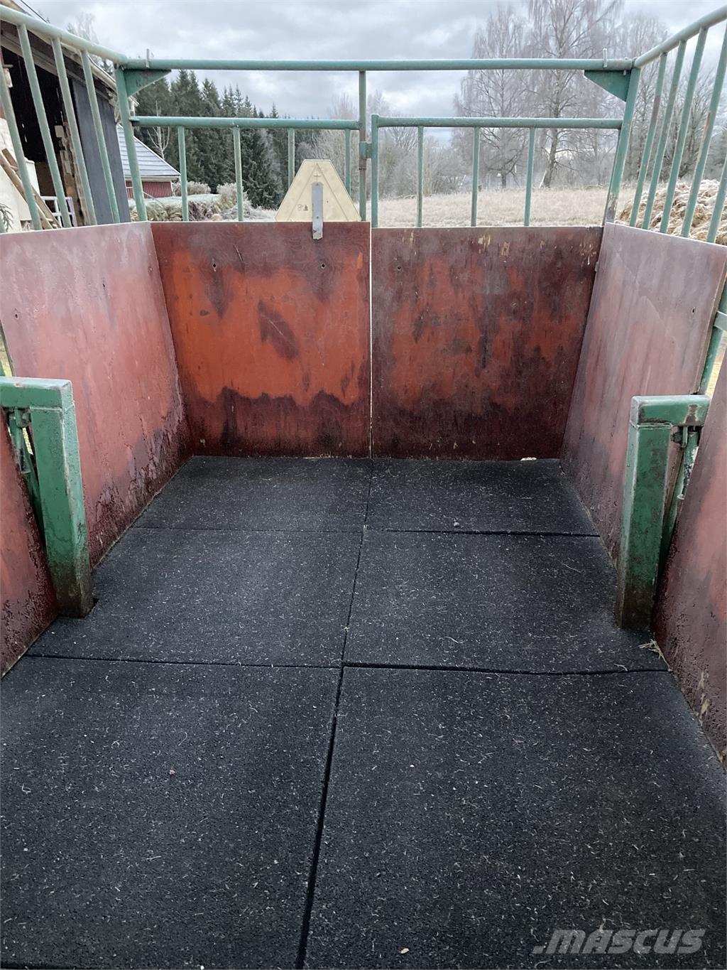  DJURVAGN Cits iekraušanas un rakšanas aprīkojums