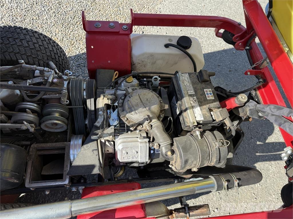 Ferrari 630 Turbograss Mauriņa traktors