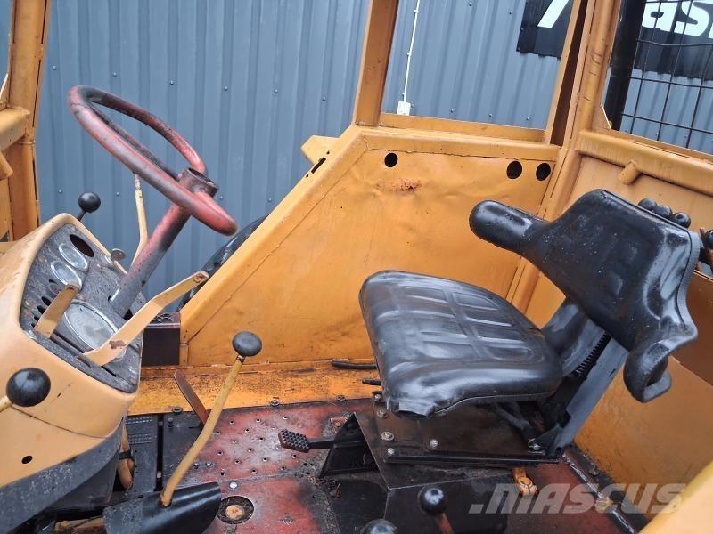 Hemek 650 8-HJULS DRIFT Iekrāvēji uz riteņiem