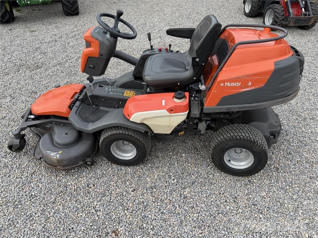 Husqvarna P524 Mauriņa traktors