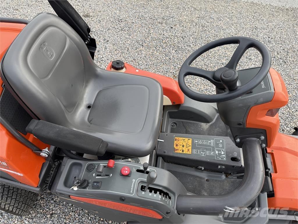 Husqvarna P524 Mauriņa traktors