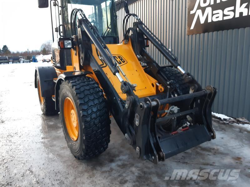 JCB 411 HT STORA BM Iekrāvēji uz riteņiem