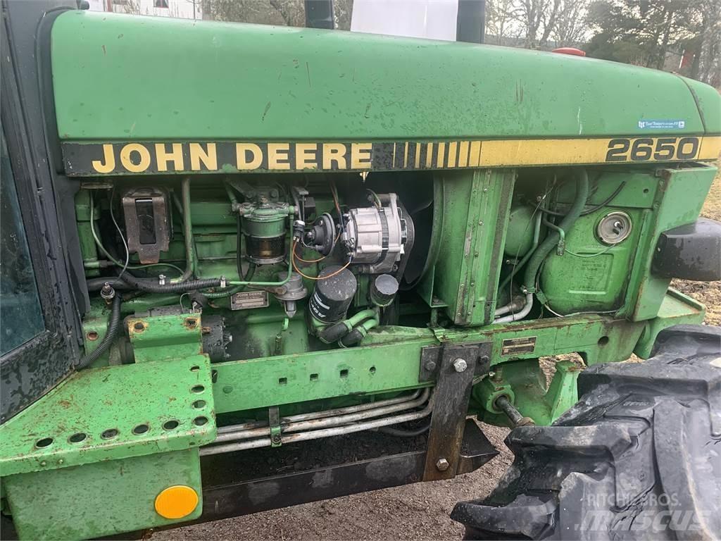 John Deere 2650 Traktori