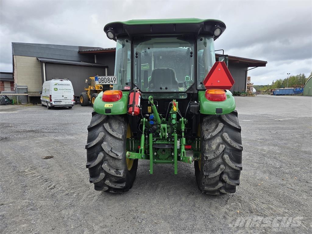 John Deere 5075E Traktori