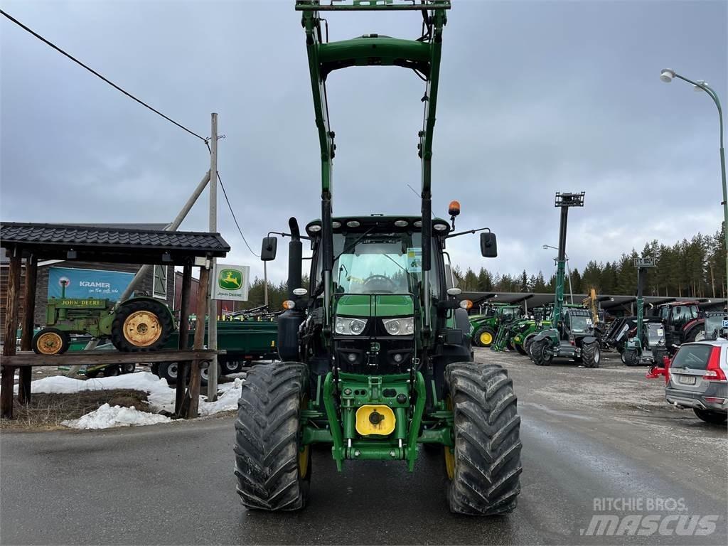 John Deere 6130R Traktori