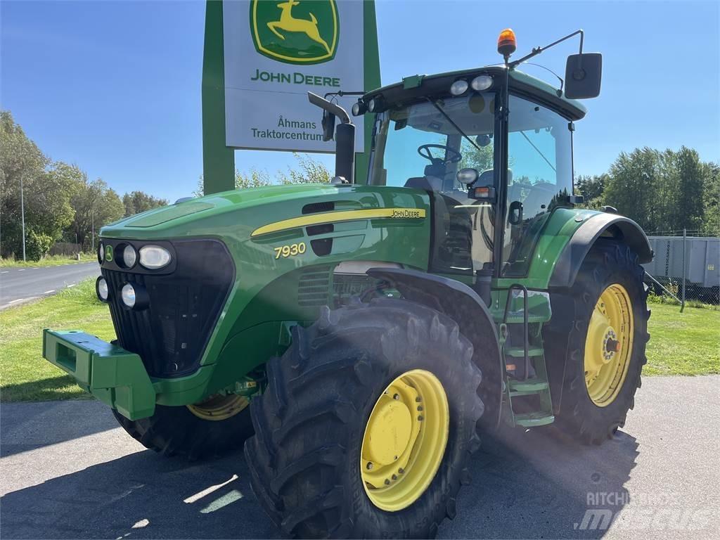 John Deere 7930 Traktori