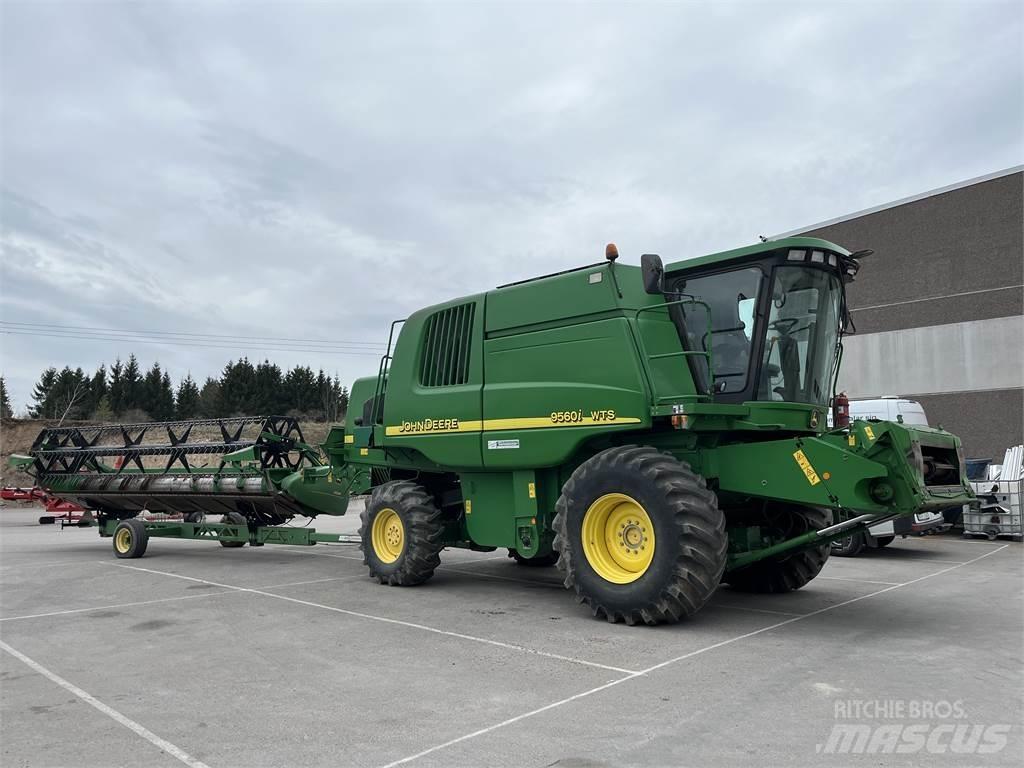 John Deere 9560i WTS Ražas novākšanas kombaini