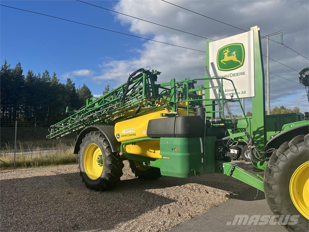 John Deere M952 Piekabināmie smidzinātāji(miglotāji)