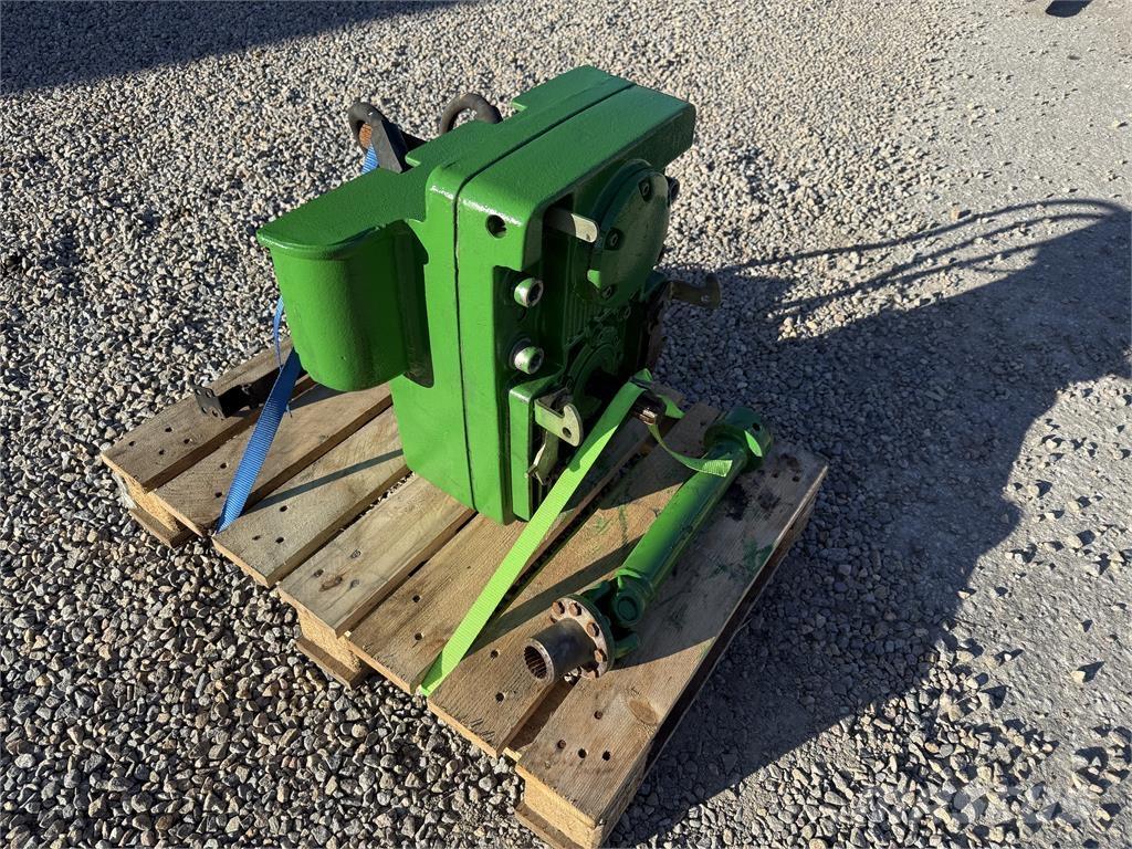 John Deere PTO Cita mēslošanas tehnika