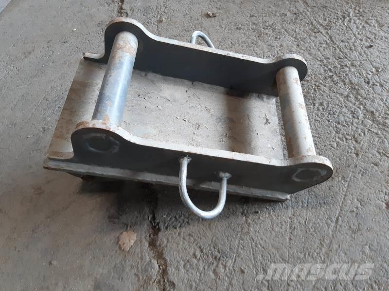 KOMBI GRIND S40 Kāpurķēžu ekskavatori