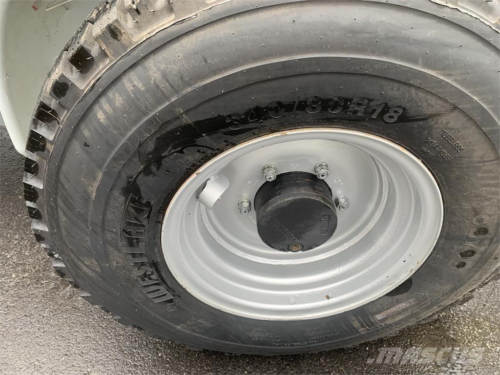 Kramer 5055E Iekrāvēji uz riteņiem