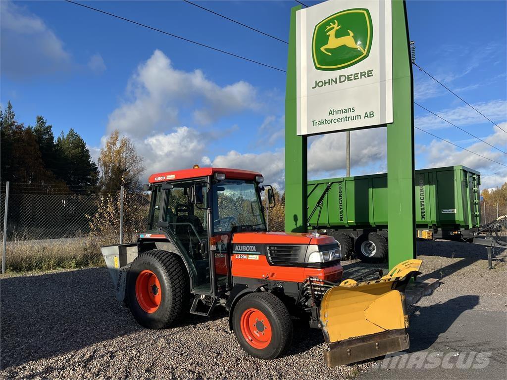 Kubota L4200 Komunālā tehnika- Citi