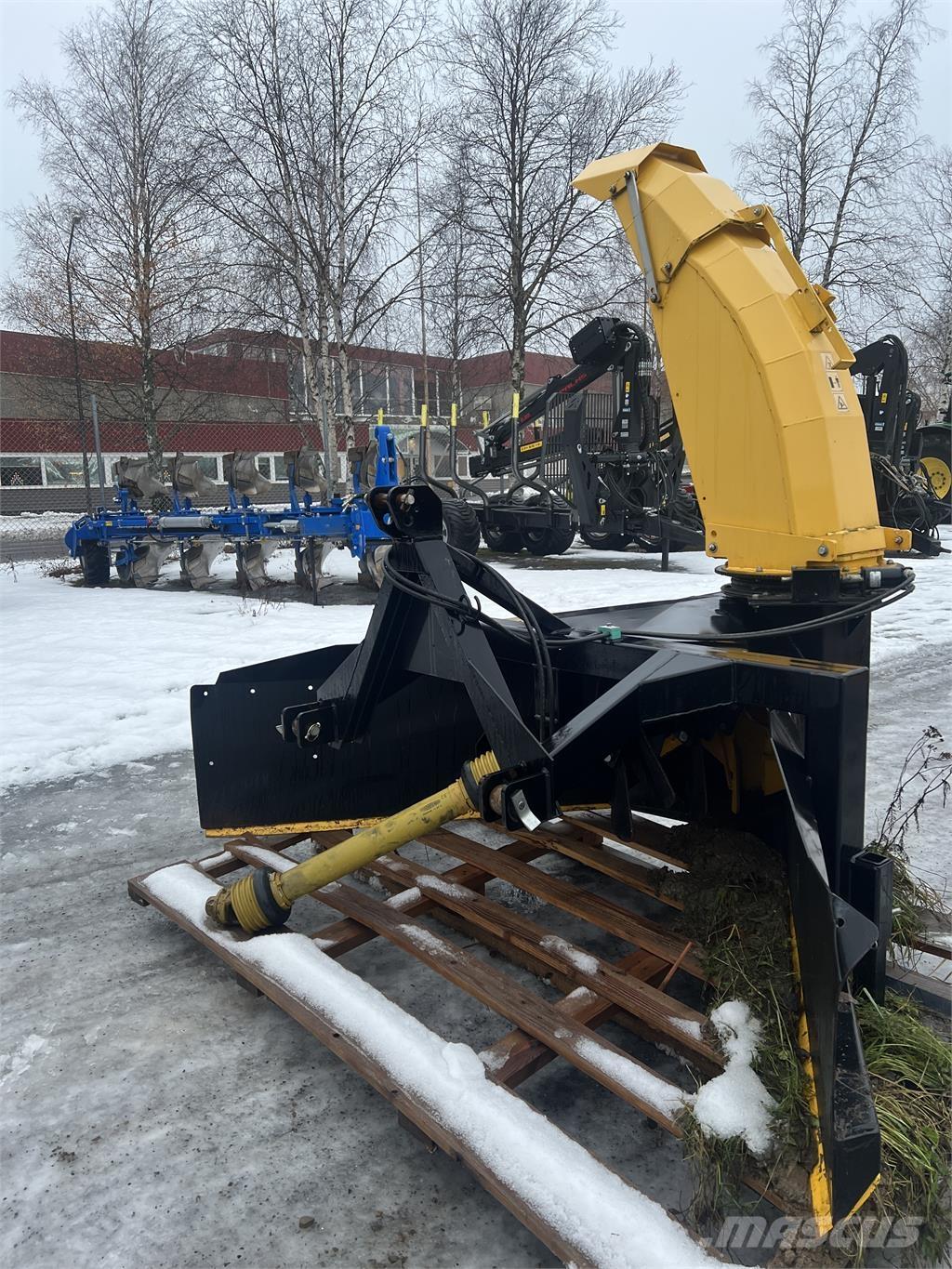 Optimal 235Hy Cita ceļu uzturēšanas un sniega novākšanas tehnika