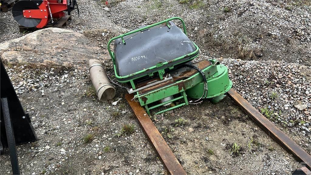 Sperber Uppsamlare Mauriņa traktors
