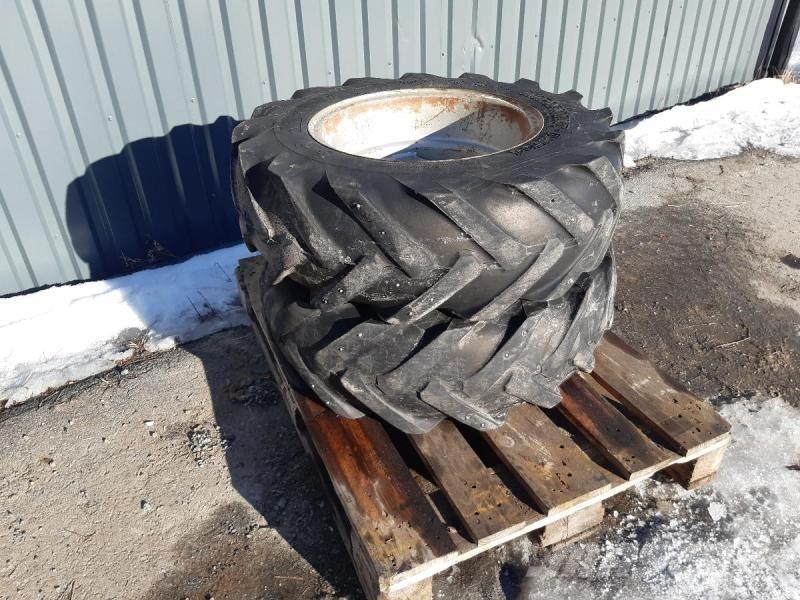 TRAKTOR HJUL 10,5/80-18 Riepas, riteņi un diski