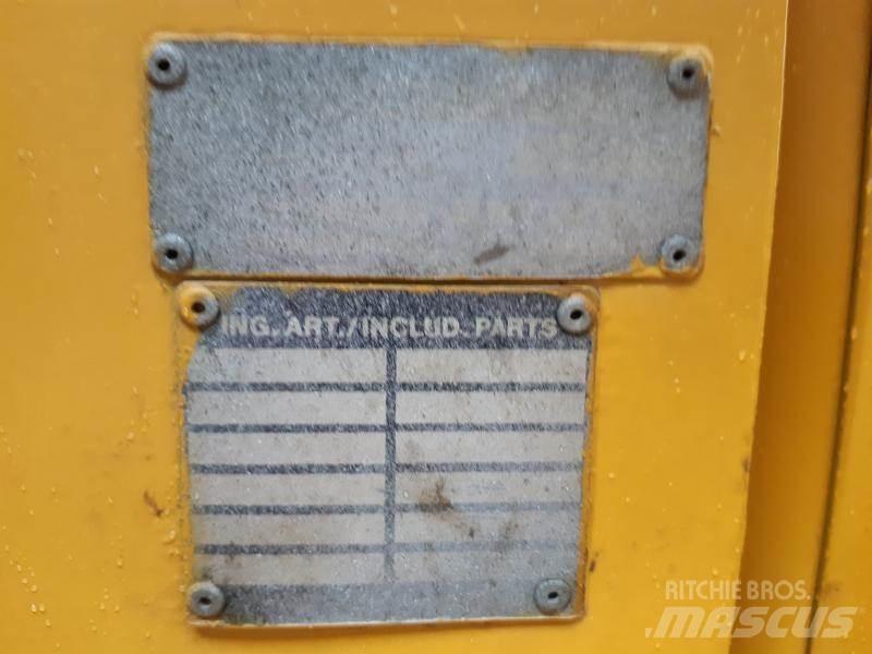 Volvo BM 641 BRED HYTT Iekrāvēji uz riteņiem