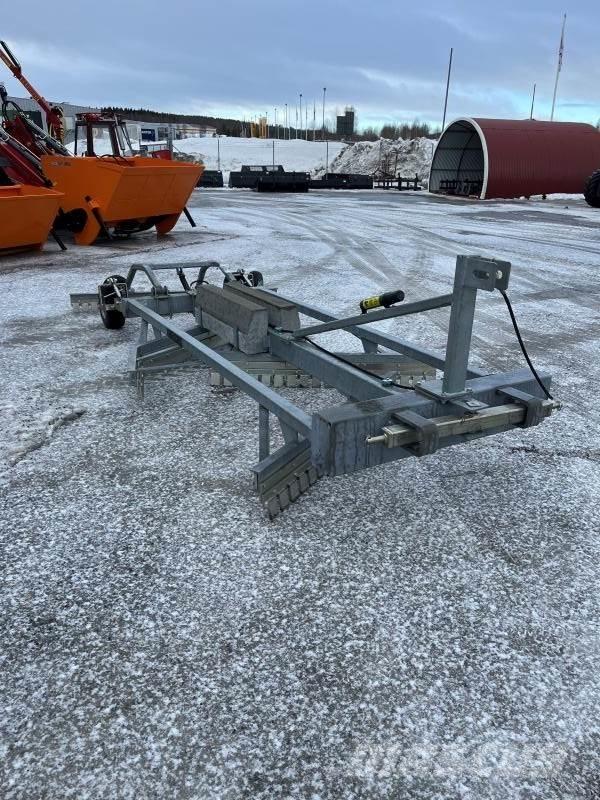 Ysta VÄGSLADD YVL 200 Ekskavatori-iekrāvēji