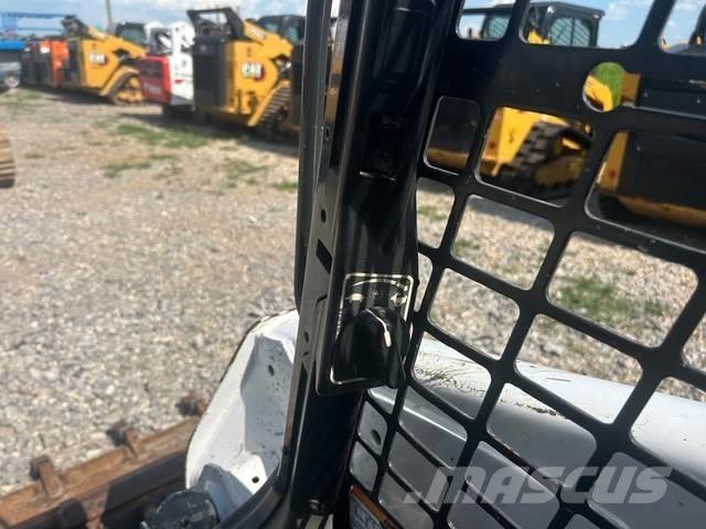 Bobcat T590 Lietoti riteņu kompaktiekrāvēji