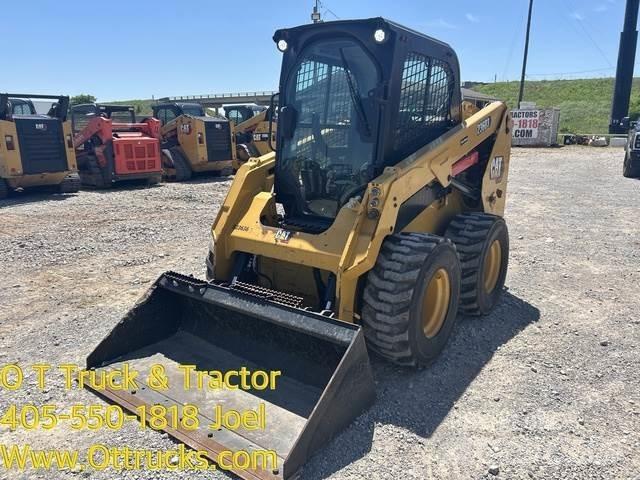 CAT 236D3 Riepas, riteņi un diski