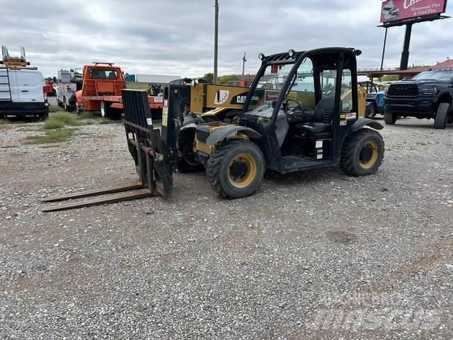 CAT TH255C Teleskopiskie manipulatori