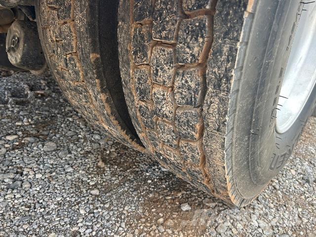 Kenworth T370 Evakuators ar manipulatoru