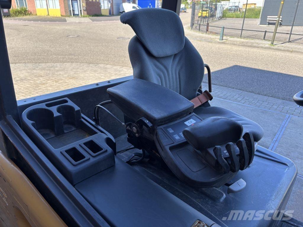 CAT 2EP8000 Elektriskie iekrāvēji