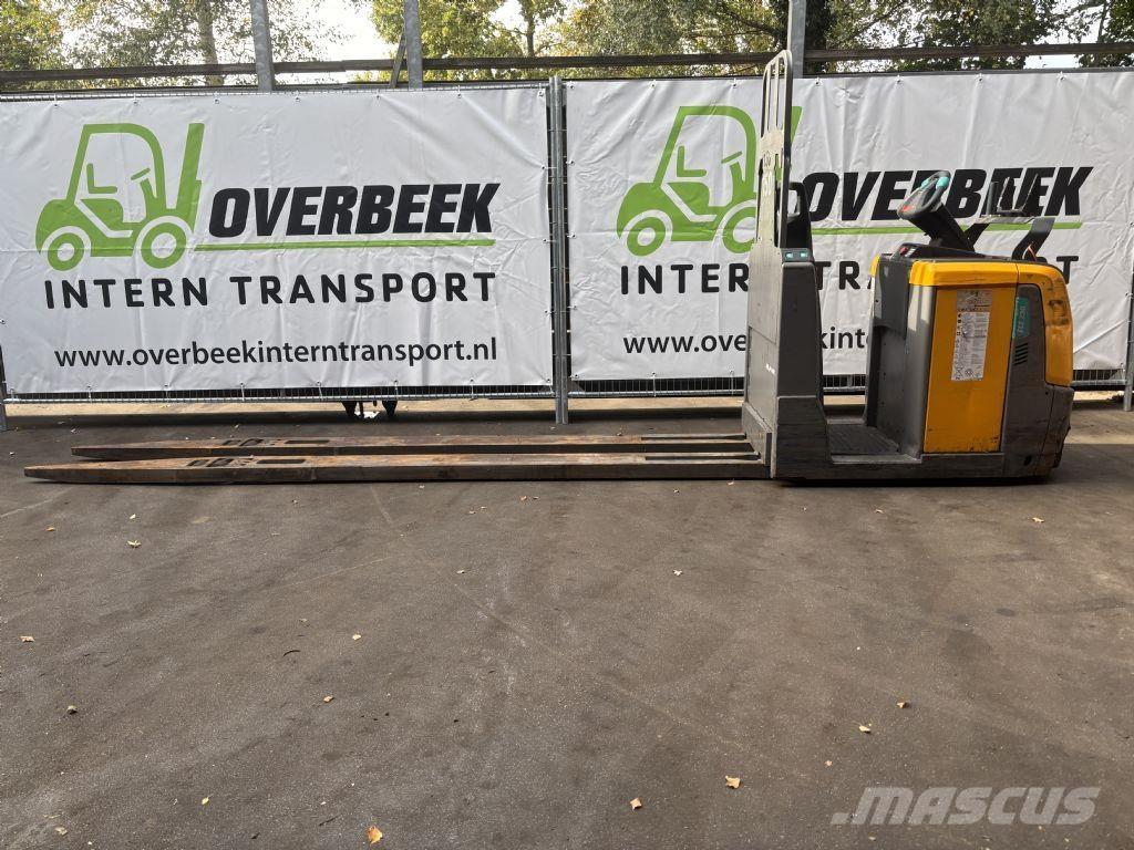 Jungheinrich ECE230 Pašgājēji krautnētāji