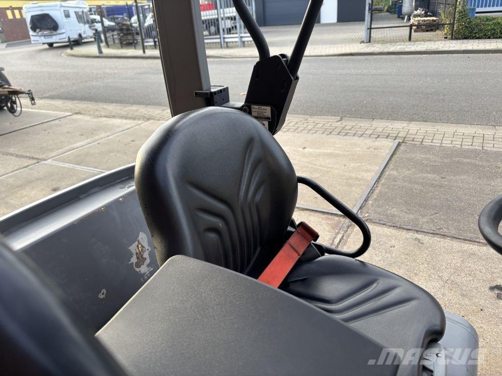 Jungheinrich EFG320 Elektriskie iekrāvēji