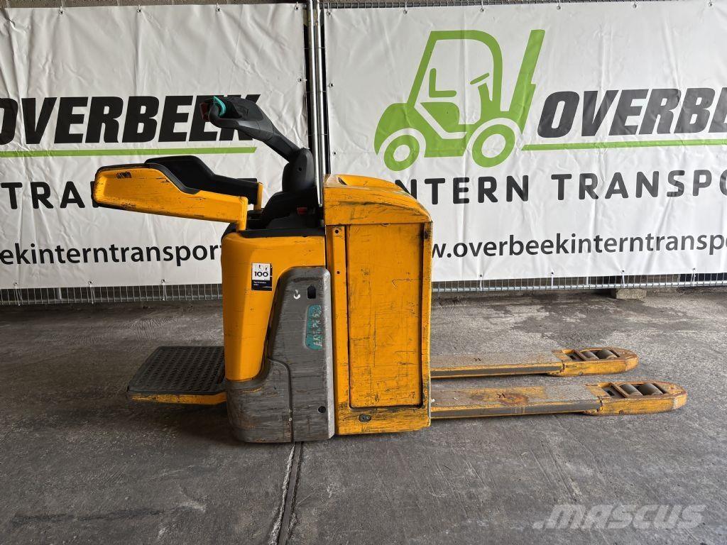 Jungheinrich ERE 225 Pašgājēji krautnētāji