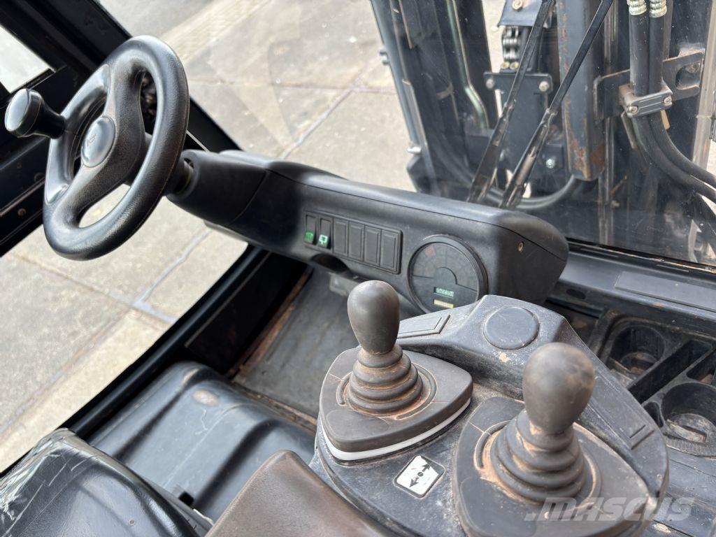 Linde E25 / 02 Elektriskie iekrāvēji