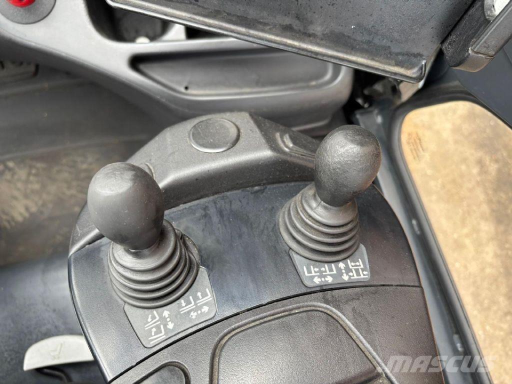 Linde E25HL-01/600 Elektriskie iekrāvēji