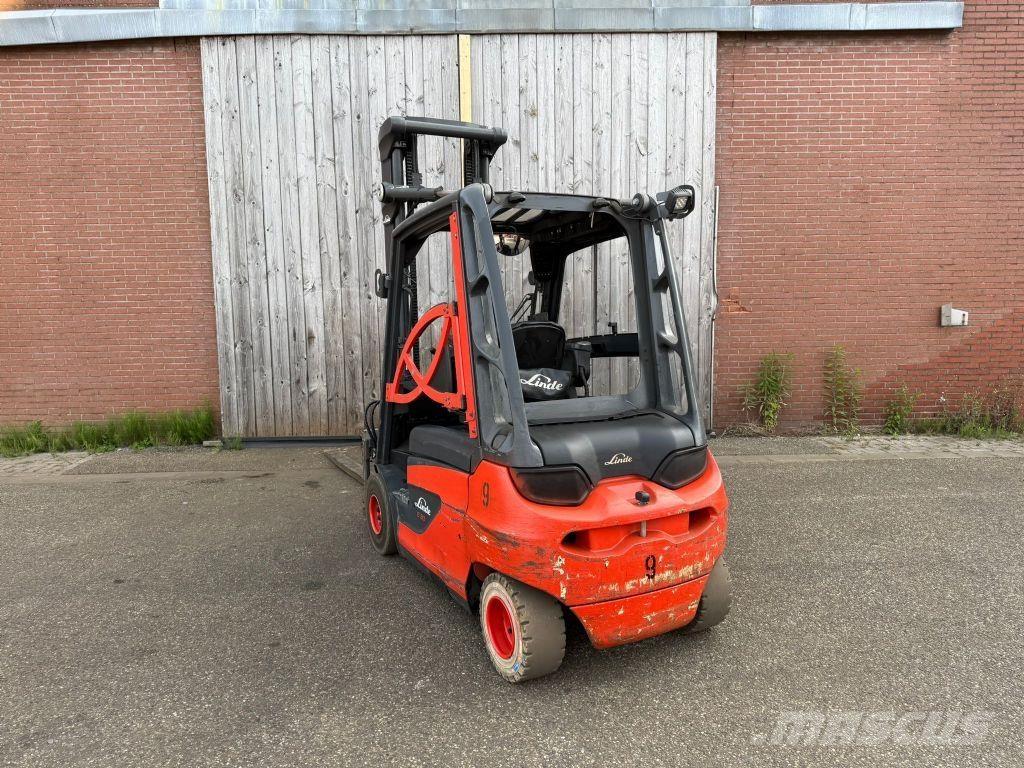 Linde E30-01 Elektriskie iekrāvēji