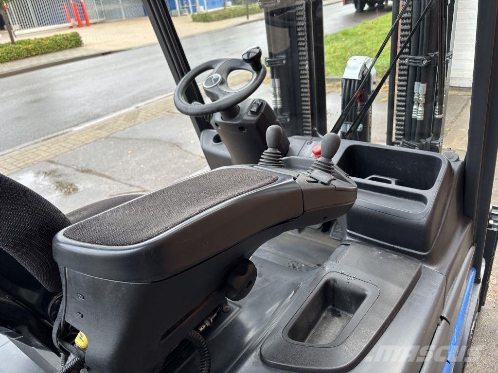 Linde E30L-01 Elektriskie iekrāvēji