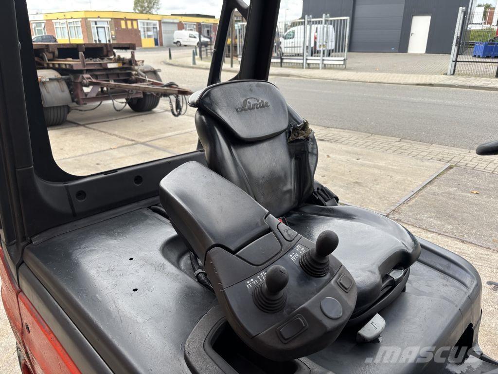 Linde E30L-01 Elektriskie iekrāvēji