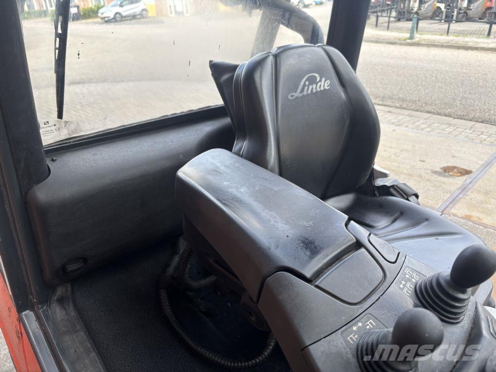 Linde H25D-02 Tehnika ar dīzeļa dzinēju