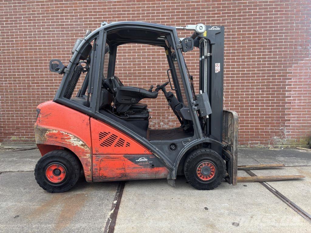 Linde H25D-02 Tehnika ar dīzeļa dzinēju