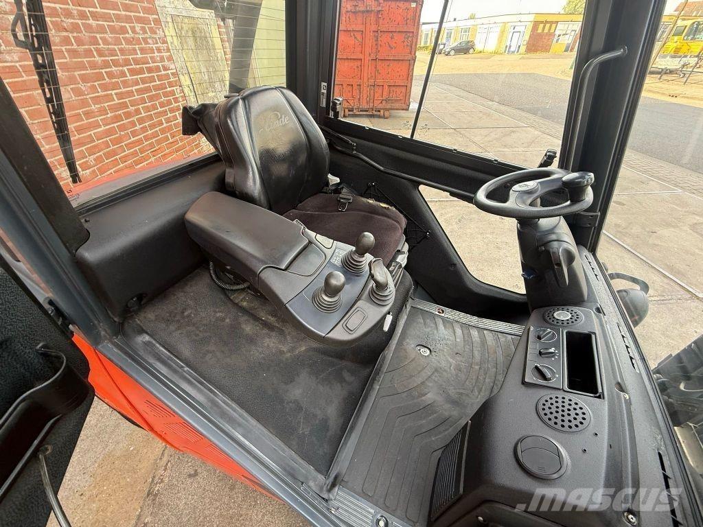Linde H35D-02 Tehnika ar dīzeļa dzinēju