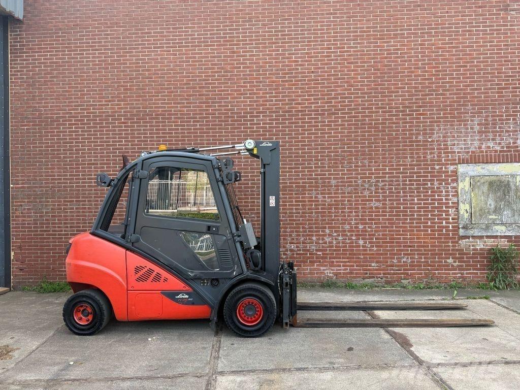 Linde H35D-02 Tehnika ar dīzeļa dzinēju