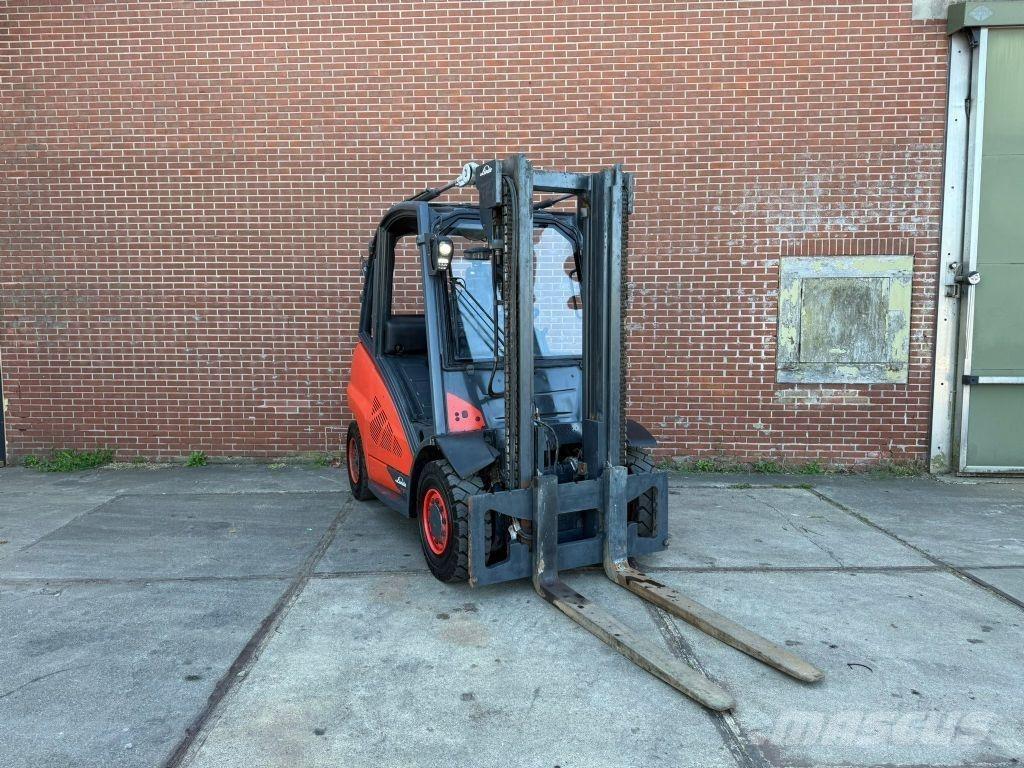Linde H40D-02 Tehnika ar dīzeļa dzinēju