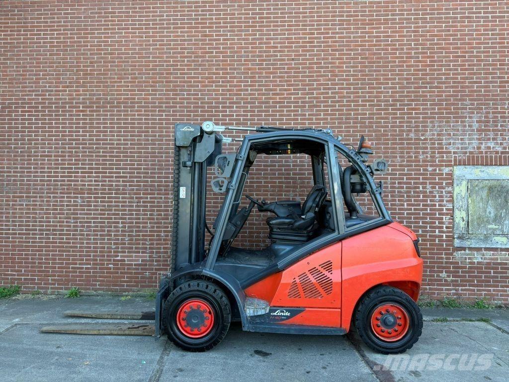 Linde H40D-02 Tehnika ar dīzeļa dzinēju