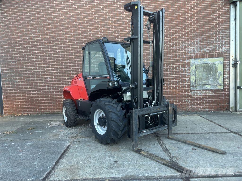 Manitou M30-4 Apvidus autokrāvējs